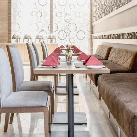 Hotel Grandhika Iskandarsyah Jacarta Exterior foto