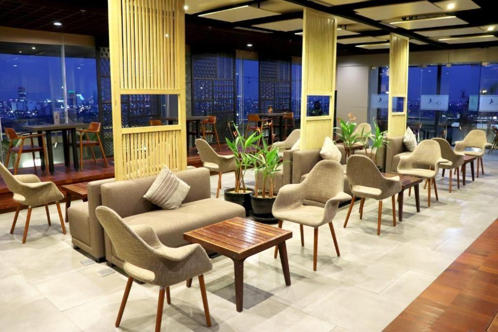 Hotel Grandhika Iskandarsyah Jacarta Exterior foto