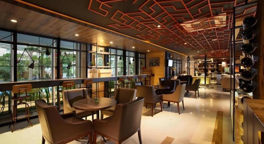 Hotel Grandhika Iskandarsyah Jacarta Exterior foto